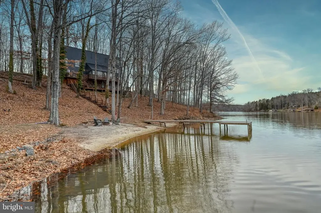 7313 Oakwood Drive Orange VA 22960