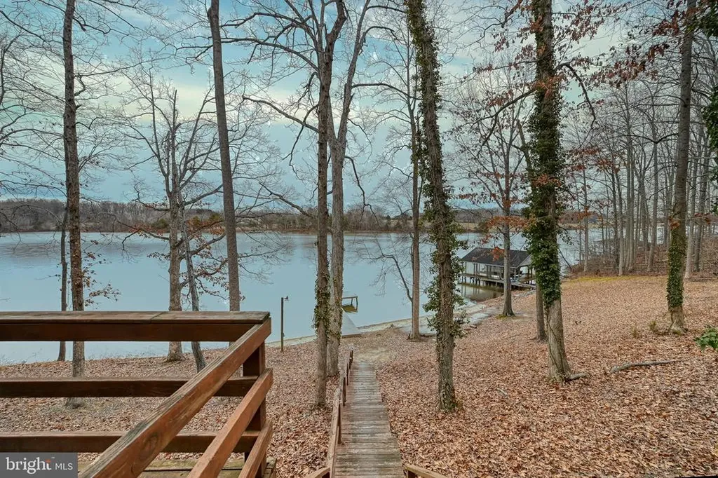 7313 Oakwood Drive Orange VA 22960