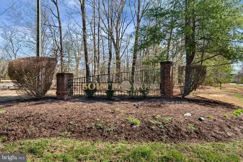 4305 Bridlepath Court Fredericksburg VA 22408