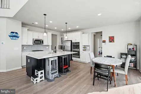 1728 Legacy Lane Fredericksburg VA 22408