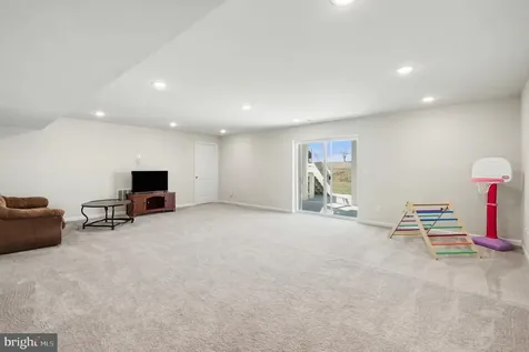 1728 Legacy Lane Fredericksburg VA 22408