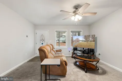 813 Sherwood Lane Fredericksburg VA 22407