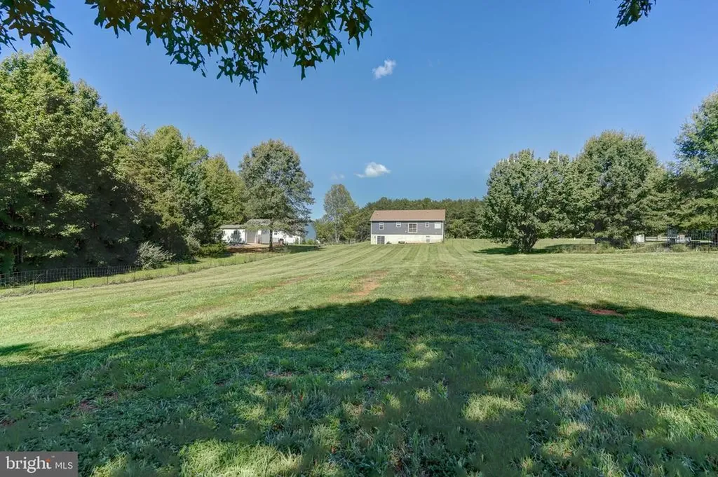 3707 Morning Glory Drive Bumpass VA 23024