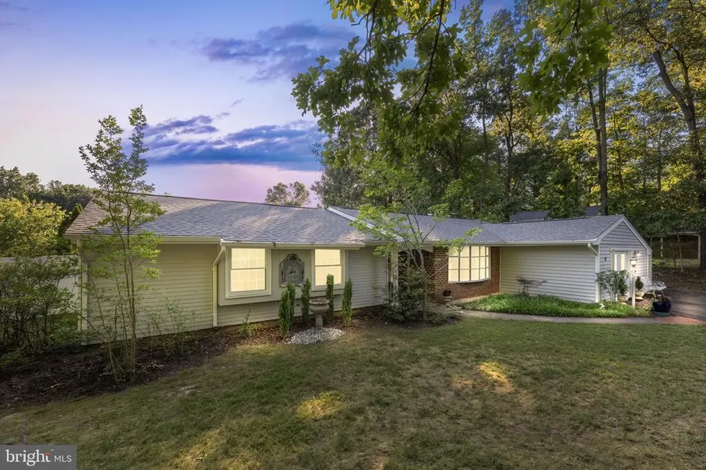 8 Pond Circle Fredericksburg VA 22407