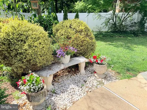8 Pond Circle Fredericksburg VA 22407