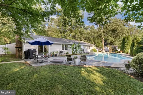8 Pond Circle Fredericksburg VA 22407