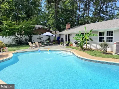 8 Pond Circle Fredericksburg VA 22407