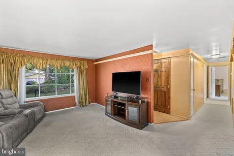 8 Pond Circle Fredericksburg VA 22407