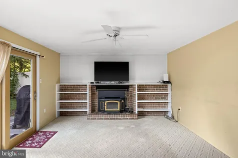8 Pond Circle Fredericksburg VA 22407