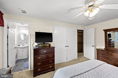 8 Pond Circle Fredericksburg VA 22407
