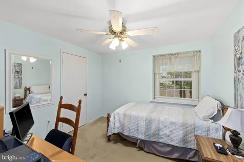 8 Pond Circle Fredericksburg VA 22407