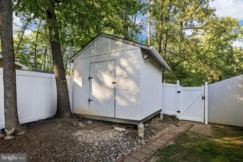 8 Pond Circle Fredericksburg VA 22407