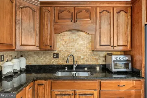 8 Pond Circle Fredericksburg VA 22407