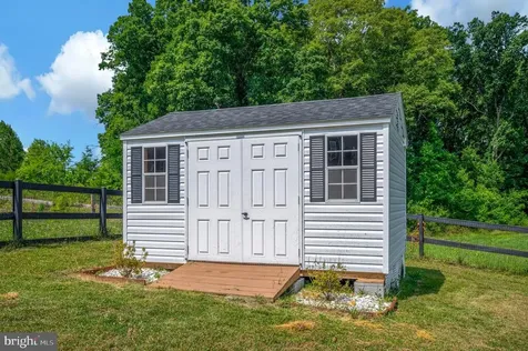 7918 Continental Court Fredericksburg VA 22407