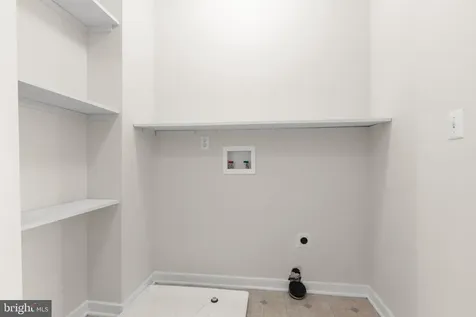 327 Ellery Court Fredericksburg VA 22408