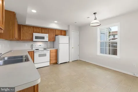 327 Ellery Court Fredericksburg VA 22408