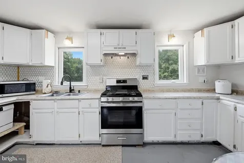 9820 Pratts Drive Fredericksburg VA 22408