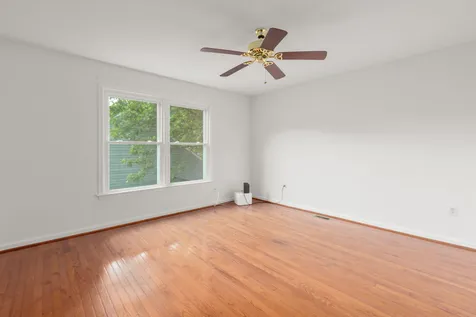 10015 Windridge Drive Fredericksburg VA 22407