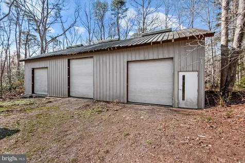 7621 River Road Fredericksburg VA 22407