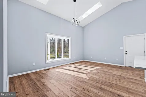 7621 River Road Fredericksburg VA 22407