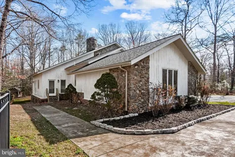 7621 River Road Fredericksburg VA 22407