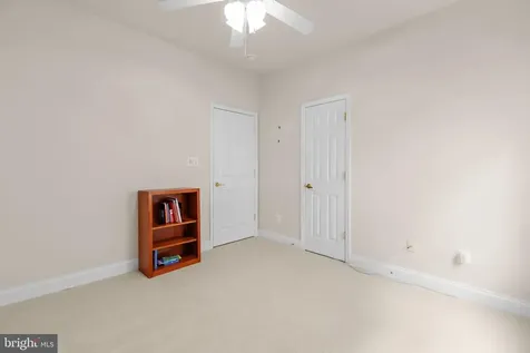 5705 Kesslers Crossing W Fredericksburg VA 22407