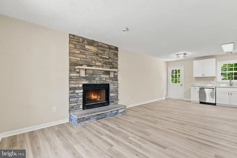 10921 Peach Tree Drive Fredericksburg VA 22407