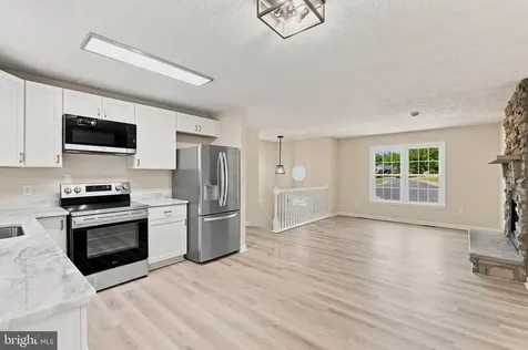 10921 Peach Tree Drive Fredericksburg VA 22407