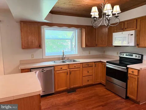 11926 Woodland View Drive Fredericksburg VA 22407