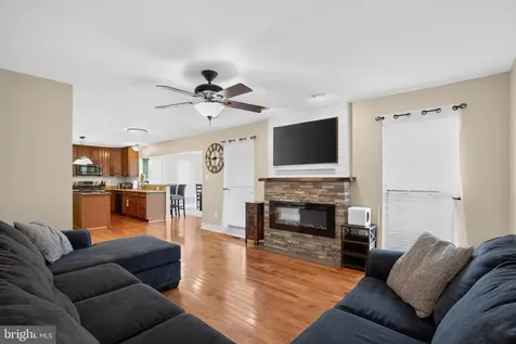 10110 Mindy Court Fredericksburg VA 22408