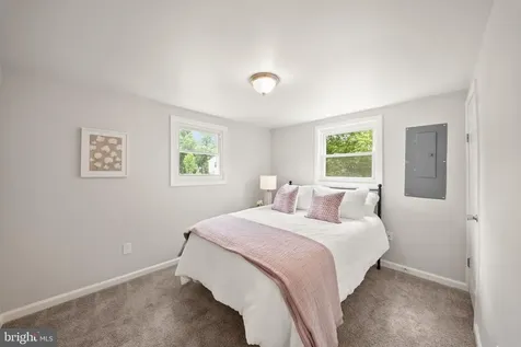 123 Southgate Avenue Fredericksburg VA 22408