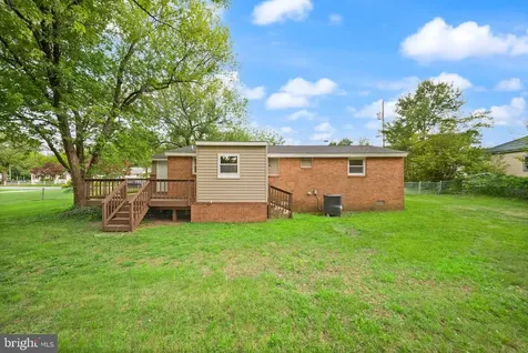 123 Southgate Avenue Fredericksburg VA 22408