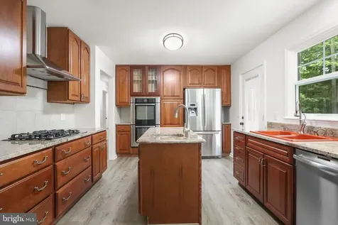 211 Hardwood Lane Fredericksburg VA 22408