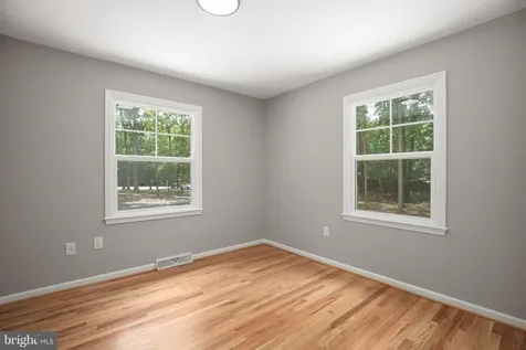 211 Hardwood Lane Fredericksburg VA 22408