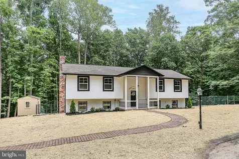 211 Hardwood Lane Fredericksburg VA 22408
