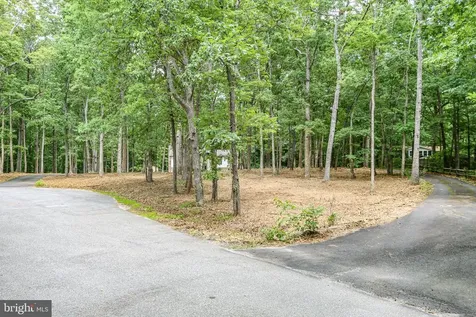 211 Hardwood Lane Fredericksburg VA 22408
