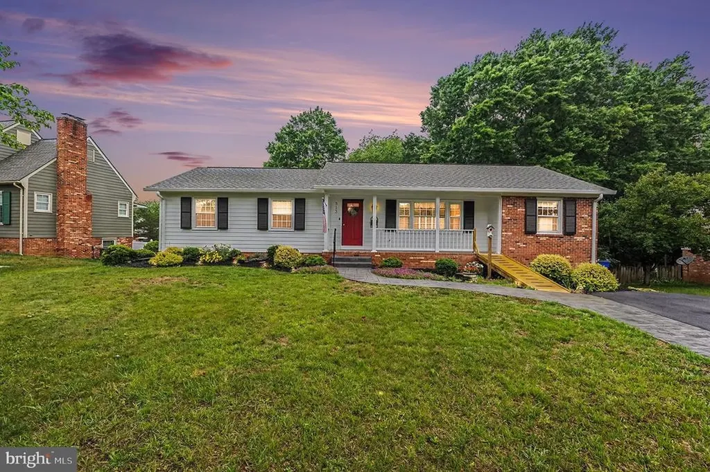 313 Laurel Avenue Fredericksburg VA 22408