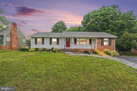 313 Laurel Avenue Fredericksburg VA 22408