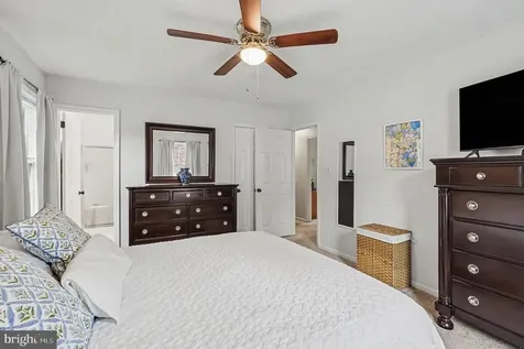 313 Laurel Avenue Fredericksburg VA 22408