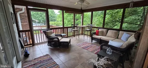 313 Laurel Avenue Fredericksburg VA 22408