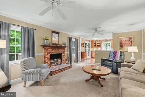 313 Laurel Avenue Fredericksburg VA 22408