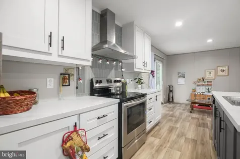 4432 Hotchkiss Street Fredericksburg VA 22408