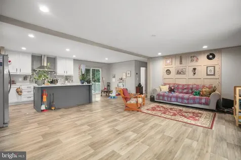4432 Hotchkiss Street Fredericksburg VA 22408