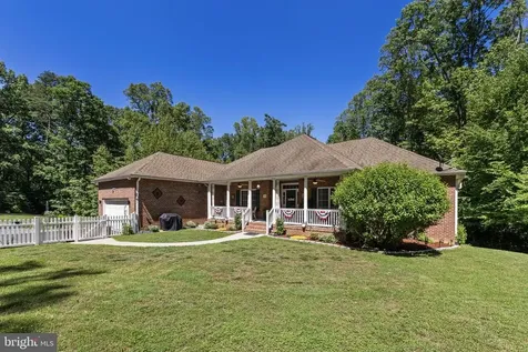 2395 Pinecrest Lane Fredericksburg VA 22408