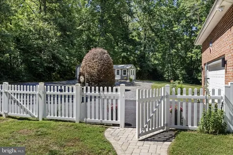 2395 Pinecrest Lane Fredericksburg VA 22408