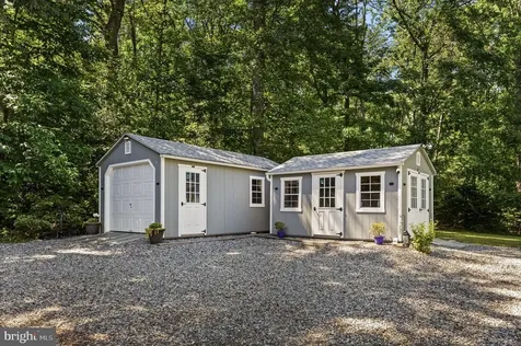 2395 Pinecrest Lane Fredericksburg VA 22408