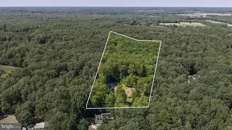 2395 Pinecrest Lane Fredericksburg VA 22408