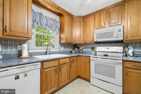 11823 Rutherford Drive Fredericksburg VA 22407