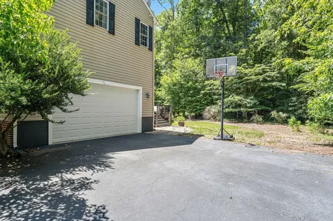 11203 Lynette Court Fredericksburg VA 22408