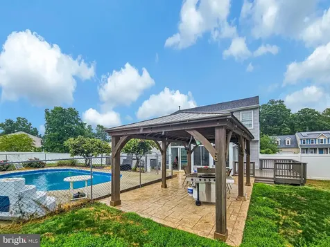 9804 Elm Street Fredericksburg VA 22407